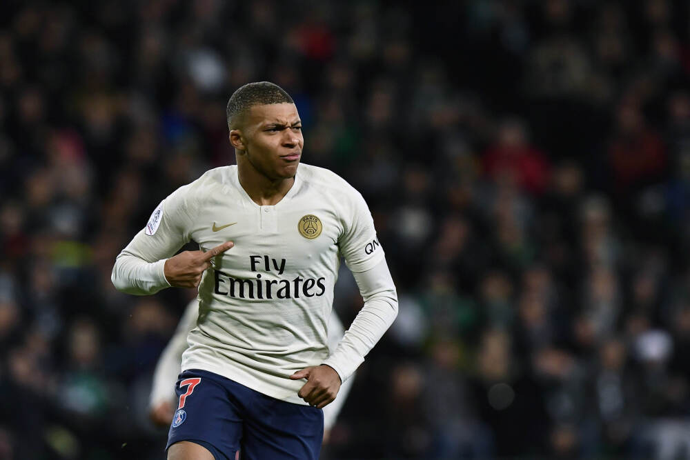 年产450万吨油当量！“深海一号”再传捷报 油气运输不止一条路→